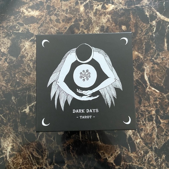 Dark Days Tarot - Picture 2 of 9